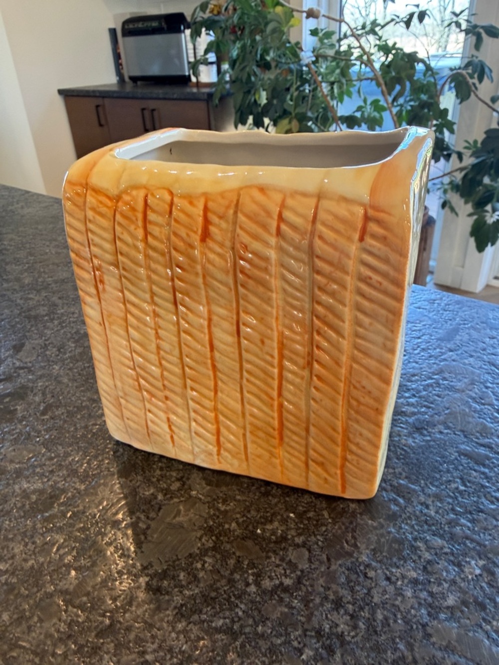 Urban Outfitters Bread Planter - Picture 8 of 11
